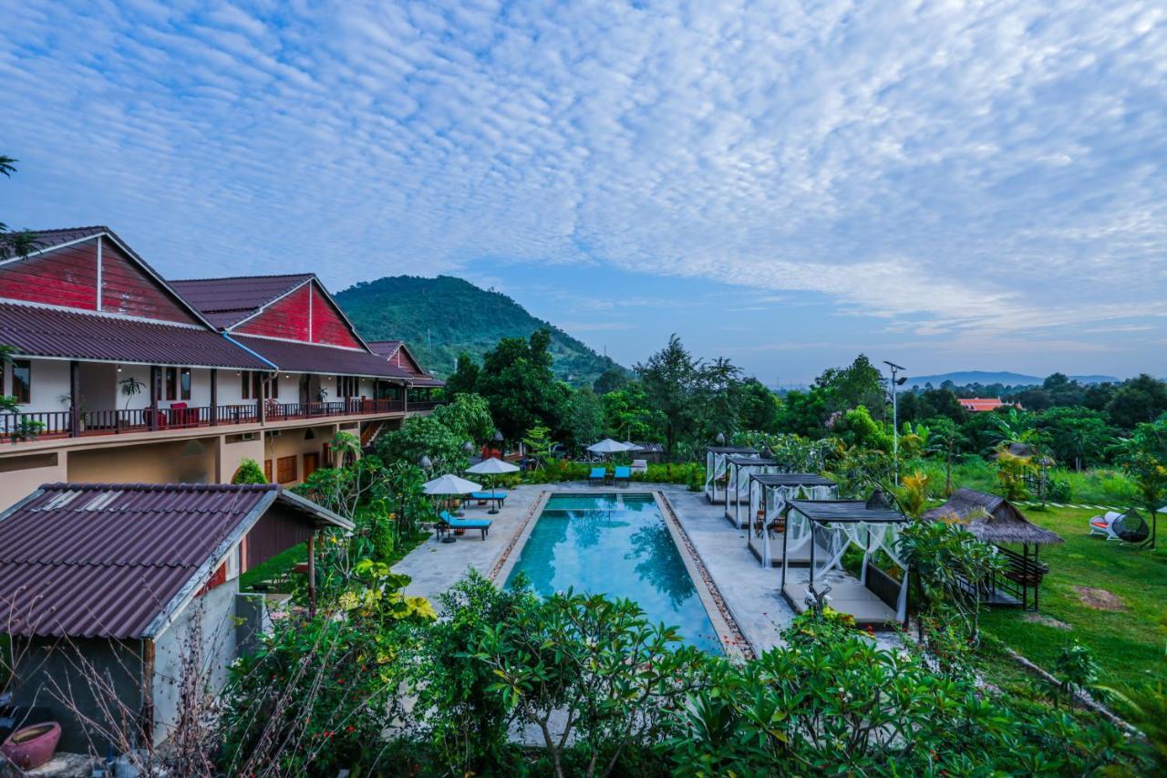 Boreirum Thmorda Hotel Resort Kampot Bagian luar foto